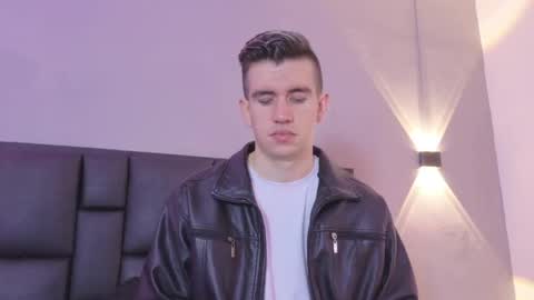 mikael online show from 04/15/26, 04:19