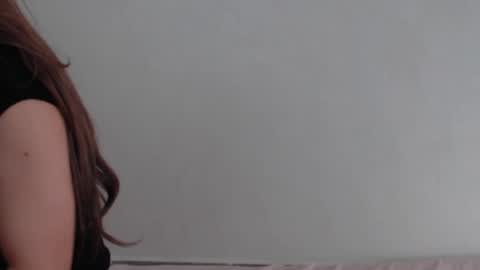 Snapshot of mikahdos chatting on 01/13/25, 03:26 SORAYA online show from 01/13/25, 03:26