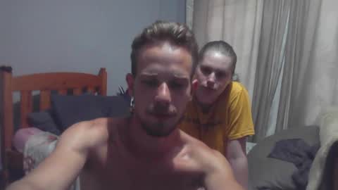 Snapshot of mikajackson13 chatting on 12/29/24, 04:51 Archer and Mika online show from 12/29/24, 04:51