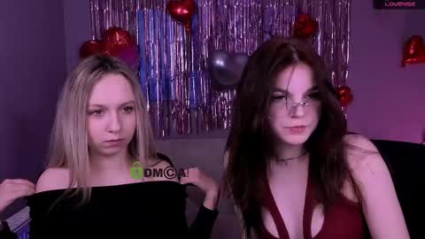 Mika online show from 02/15/26, 08:16