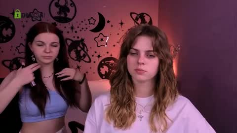 Mika online show from 04/07/26, 12:38