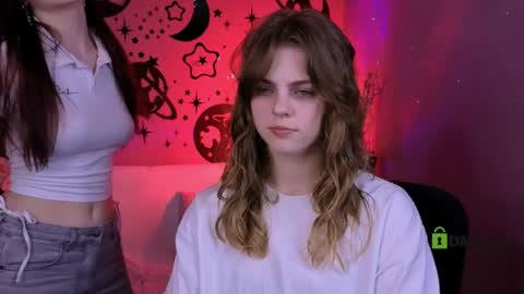 Mika online show from 04/13/26, 07:19