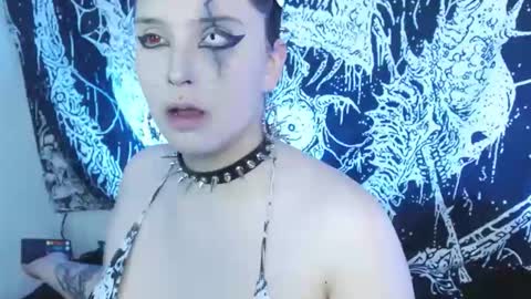 Mika online show from 03/13/26, 10:38