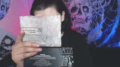 Mika online show from 03/25/26, 10:05