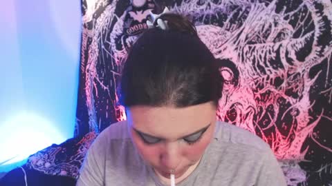 Mika online show from 04/03/26, 10:24