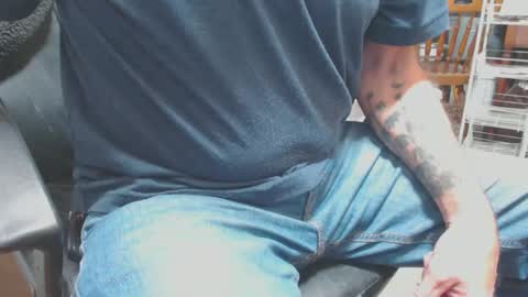 Snapshot of mike694fun chatting on 12/12/24, 09:26 mike694fun online show from 12/12/24, 09:26