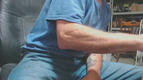 Snapshot of mike694fun chatting on 12/20/24, 10:00 mike694fun online show from 12/20/24, 10:00