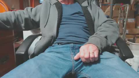 Snapshot of mike694fun chatting on 01/07/25, 07:49 mike694fun online show from 01/07/25, 07:49