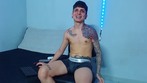 Mike IMDEPENDIENT MODEL online show from 02/05/25, 02:29