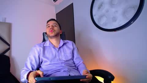 Mike  online show from 12/17/25, 11:49