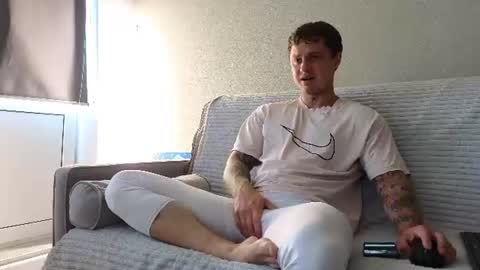 Snapshot of mike___magic chatting on 06/24/26, 03:49 Mike Magic online show from 06/24/26, 03:49