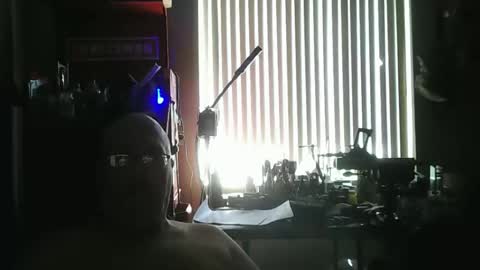 Snapshot of mike_allen4 chatting on 04/12/26, 06:02 mike_allen4 online show from 04/12/26, 06:02
