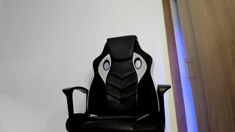 Mike Belle online show from 01/13/26, 03:39