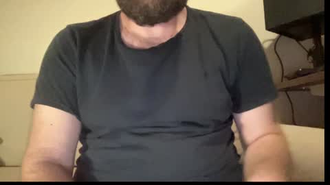 Snapshot of mike_berlin1 chatting on 12/11/24, 01:47 MIke online show from 12/11/24, 01:47