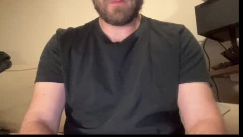 Snapshot of mike_berlin1 chatting on 12/28/24, 02:42 MIke online show from 12/28/24, 02:42