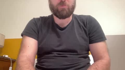 Snapshot of mike_berlin1 chatting on 02/17/25, 10:51 MIke online show from 02/17/25, 10:51