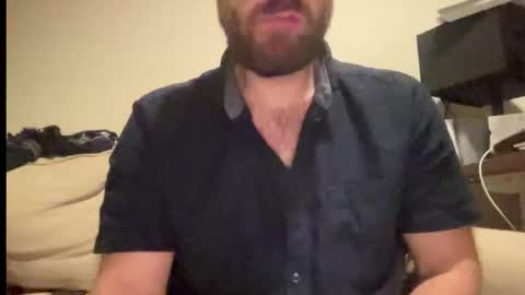 Snapshot of mike_berlin1 chatting on 10/11/25, 06:50 MIke online show from 10/11/25, 06:50