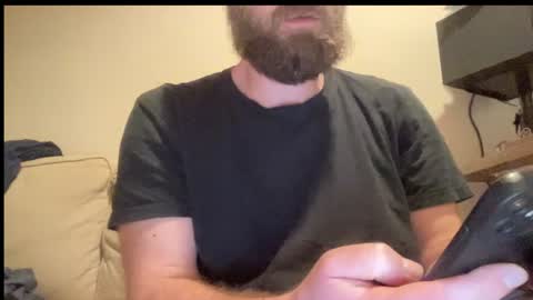 Snapshot of mike_berlin1 chatting on 06/19/26, 09:46 MIke online show from 06/19/26, 09:46