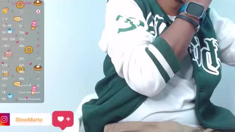 Snapshot of mike_black_22 chatting on 09/22/25, 02:46 Mike online show from 09/22/25, 02:46