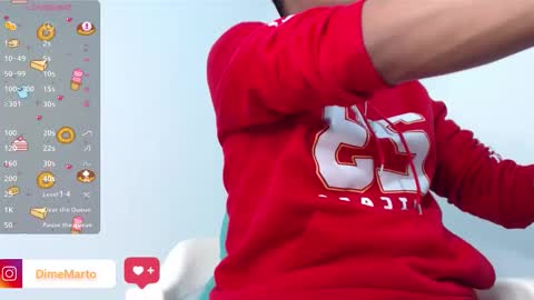 Snapshot of mike_black_22 chatting on 10/13/25, 04:18 Mike online show from 10/13/25, 04:18