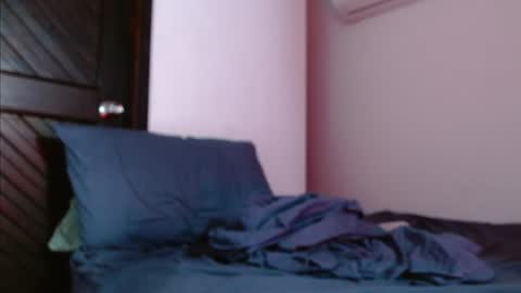 mike_d1030 online show from 02/01/25, 01:44