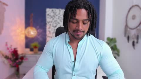 Snapshot of mike_estevess chatting on 12/01/24, 09:26   online show from 12/01/24, 09:26