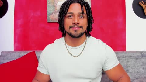 Snapshot of mike_estevess chatting on 12/11/24, 10:58   online show from 12/11/24, 10:58