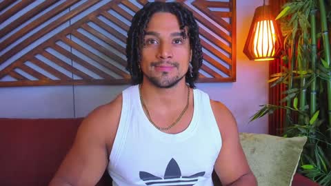 Snapshot of mike_estevess chatting on 01/25/25, 06:23   online show from 01/25/25, 06:23