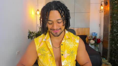 Snapshot of mike_estevess chatting on 01/31/25, 06:24   online show from 01/31/25, 06:24