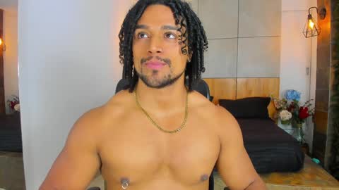 Snapshot of mike_estevess chatting on 01/31/25, 09:27   online show from 01/31/25, 09:27