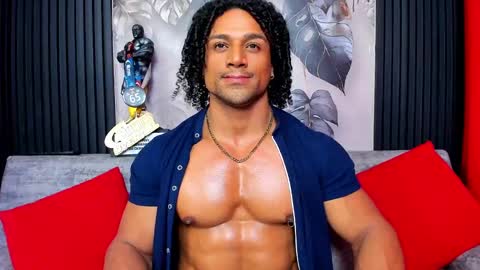 Snapshot of mike_estevess chatting on 09/15/25, 06:30   online show from 09/15/25, 06:30