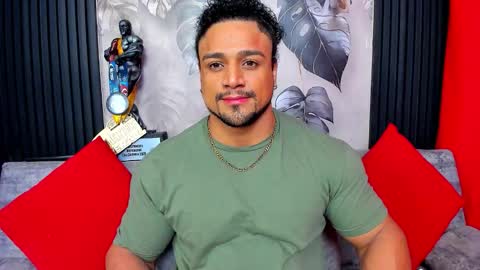   online show from 12/22/25, 09:28