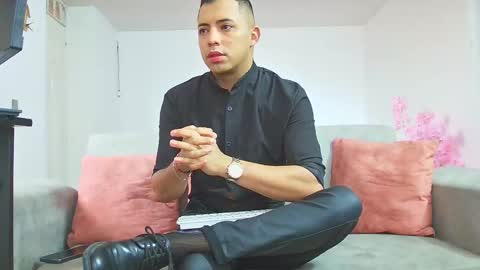 Im Mike online show from 02/17/26, 12:23