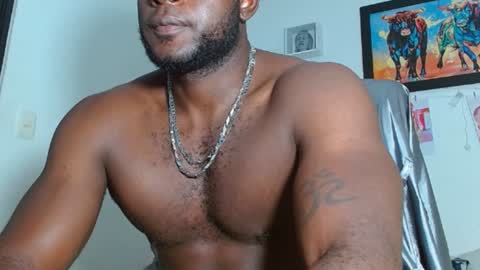Snapshot of mike_kingcum chatting on 01/08/25, 01:11 mike online show from 01/08/25, 01:11
