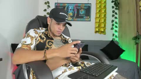 mikee_scooth online show from 12/16/24, 12:49