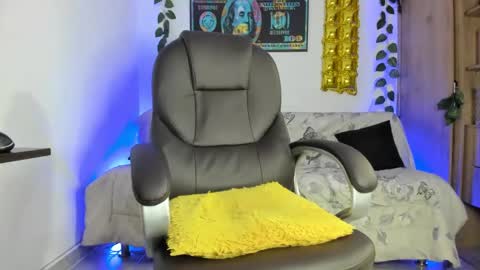 mikee_scooth online show from 01/20/25, 02:32