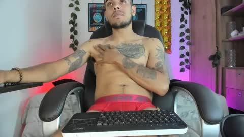 mikee_scooth online show from 01/31/25, 12:17