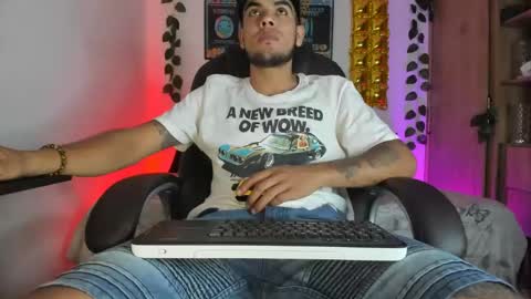 mikee_scooth online show from 02/02/25, 01:23