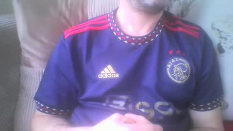 mikehockishuge9 online show from 01/05/25, 01:47