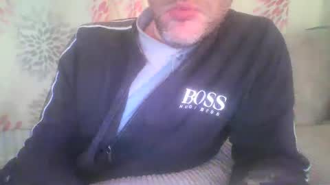 mikehockishuge9 online show from 01/20/25, 09:43