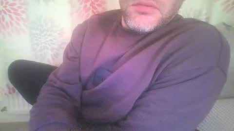 Snapshot of mikehockishuge9 chatting on 05/03/26, 09:32 mikehockishuge9 online show from 05/03/26, 09:32