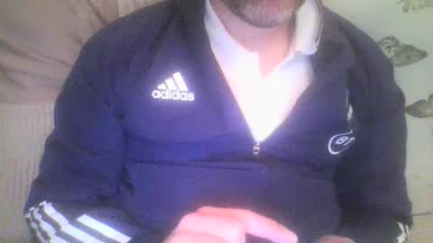 Snapshot of mikehockishuge9 chatting on 05/04/26, 09:11 mikehockishuge9 online show from 05/04/26, 09:11