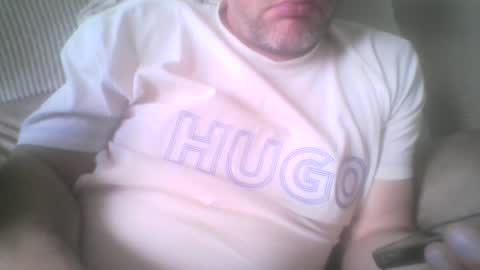 Snapshot of mikehockishuge9 chatting on 05/16/26, 03:00 mikehockishuge9 online show from 05/16/26, 03:00