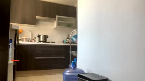 Snapshot of miker1239 chatting on 12/30/24, 02:19 miker1239 online show from 12/30/24, 02:19