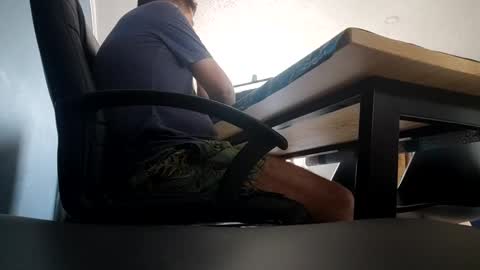 Snapshot of miker1239 chatting on 01/08/25, 04:54 miker1239 online show from 01/08/25, 04:54