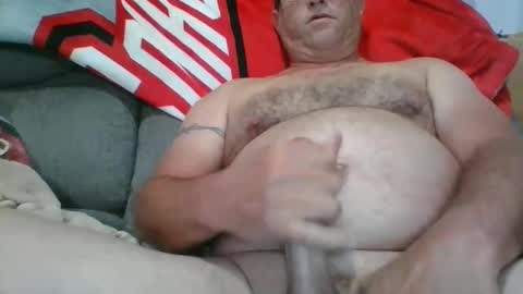 Snapshot of mikes6inch chatting on 10/16/25, 04:35 mikes6inch online show from 10/16/25, 04:35