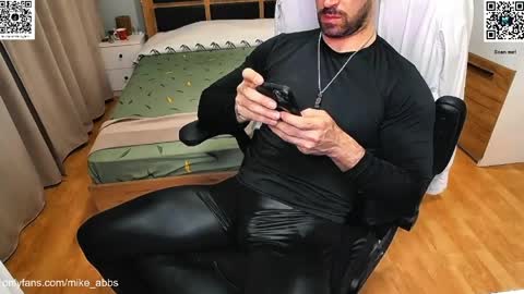 Mike    online show from 03/22/26, 04:21