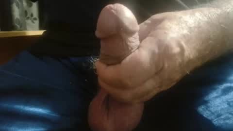 Snapshot of miketrike137 chatting on 01/14/26, 11:27 miketrike137 online show from 01/14/26, 11:27