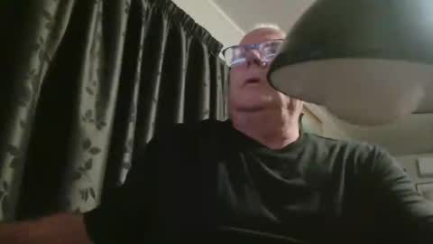 Snapshot of miketrike137 chatting on 03/04/26, 12:11 miketrike137 online show from 03/04/26, 12:11