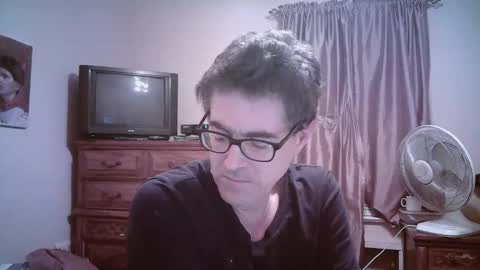 Snapshot of mikewulds chatting on 04/30/26, 02:51 Mike online show from 04/30/26, 02:51